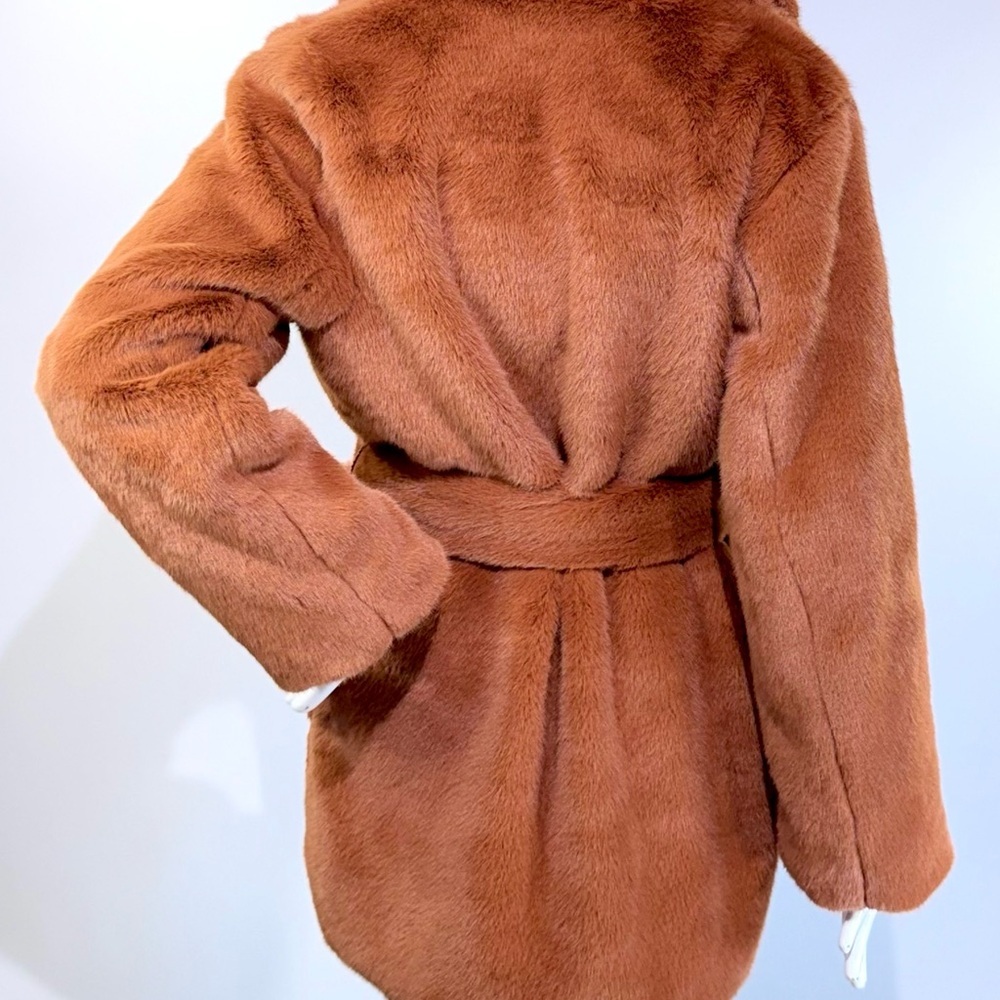 Etophe Studios RUST Faux Fur Lush Coat With Pockets Size: O/S NWOT - Picture 5 of 10